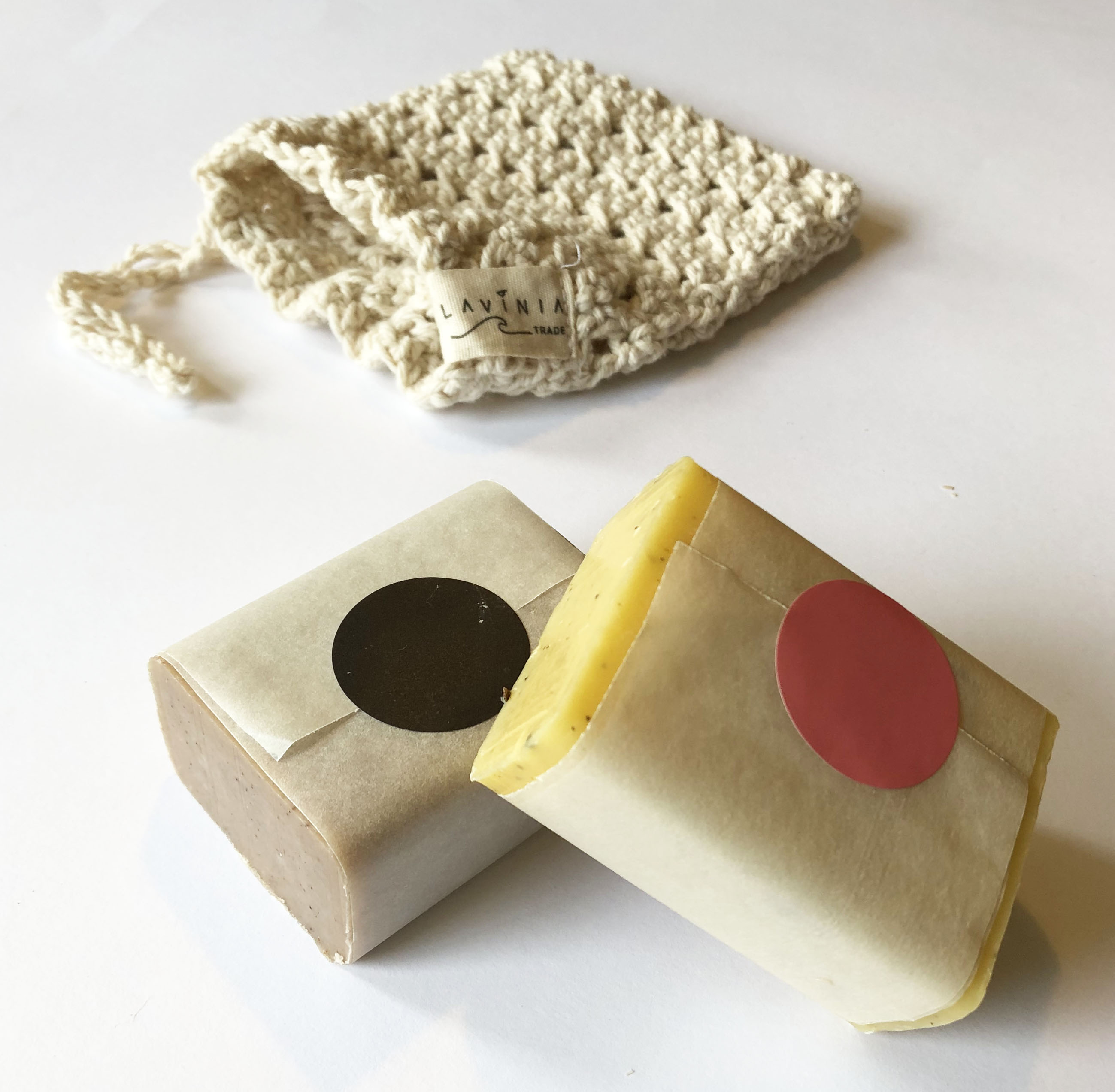 Edle Seifen von einer Manufaktur auf der Schwäbischen Alb - Geschenk-Set mit Seifensäckchen